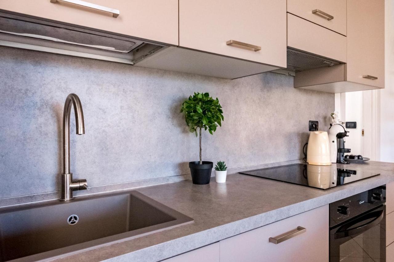 Residenza Oleandro Daire Desenzano del Garda Dış mekan fotoğraf